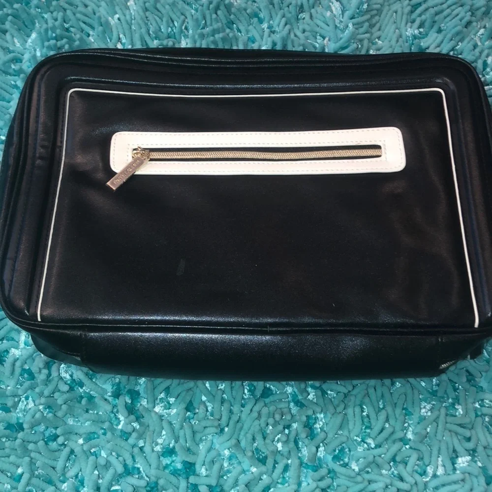 Estée Lauder make up case